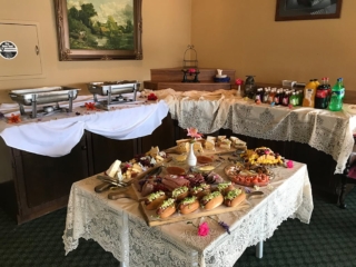The Village Inn - Buffet