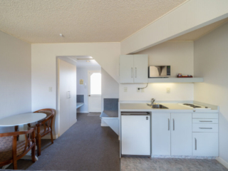 The Village Inn Te Anau kitchenette