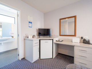 The Village Inn Te Anau tv